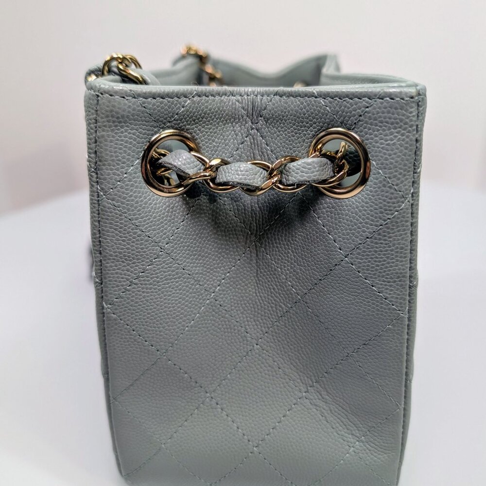 Chanel Rare Light Grey Quilted Caviar Leather Small Bucket Drawstring Bag - Picture 5 of 16